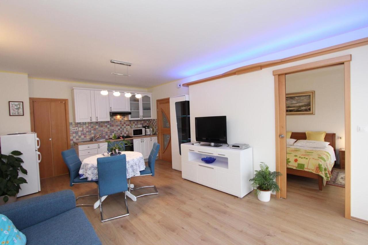 Apartments Daria Ровінь Екстер'єр фото