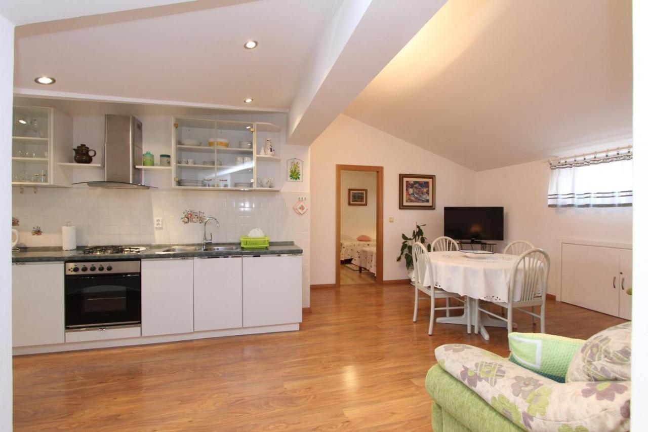 Apartments Daria Ровінь Екстер'єр фото